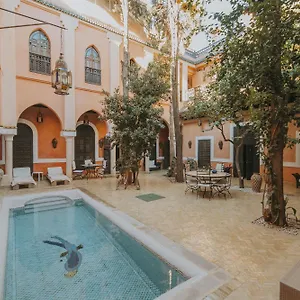 Riad Le Perroquet Bleu Suites&spa, Marrakesh