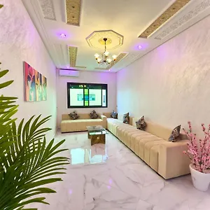 luxury-apartments-al-anbra-suites.hotelfesmorocco.com/