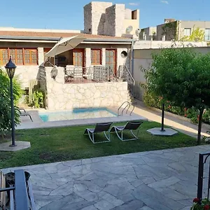 boutique-casa-cava.hotelsmendoza.com/
